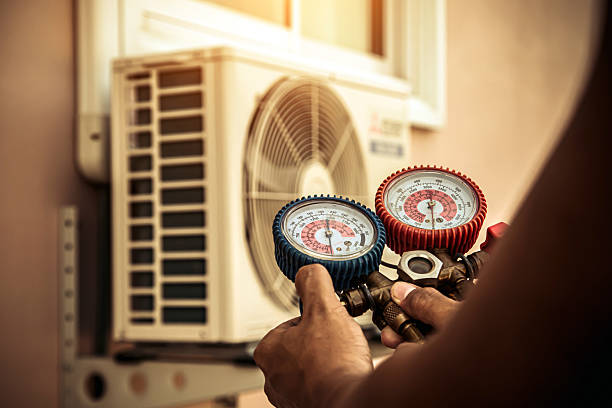 Professional Hvac Installation technician working in Rogers, CT